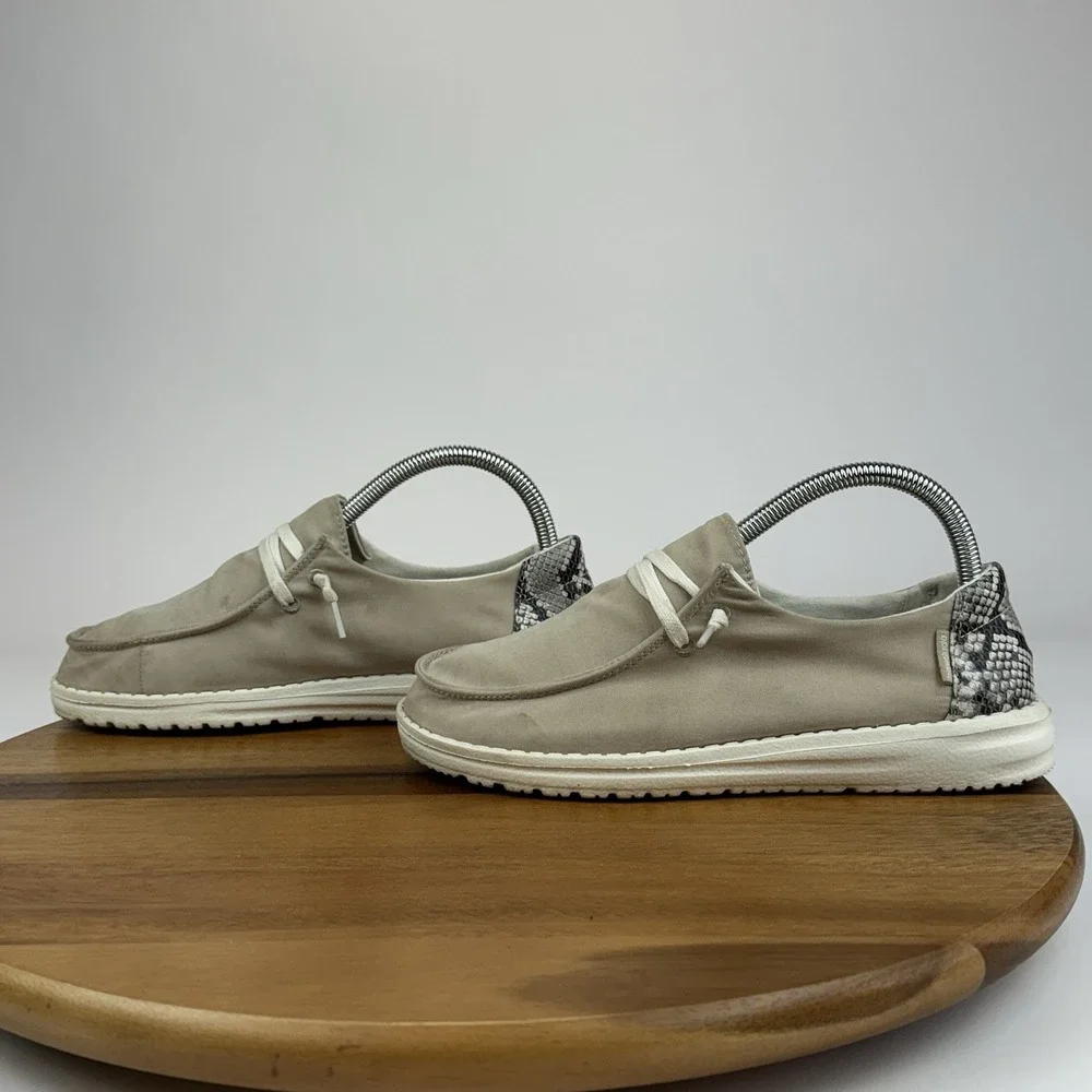 Womens Hey Dude Wendy‎ Python Snakeskin Beige Casual Loafers Shoes Size 7 M